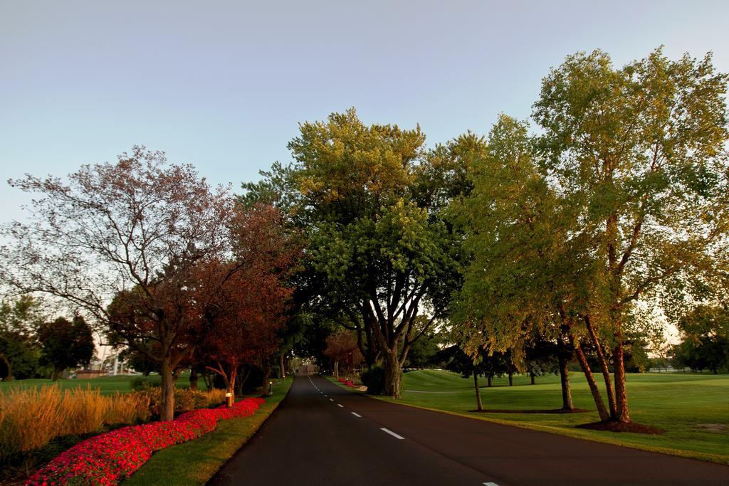 דלבן Lake Lawn Resort מראה חיצוני תמונה