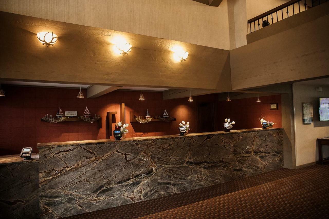 דלבן Lake Lawn Resort מראה חיצוני תמונה