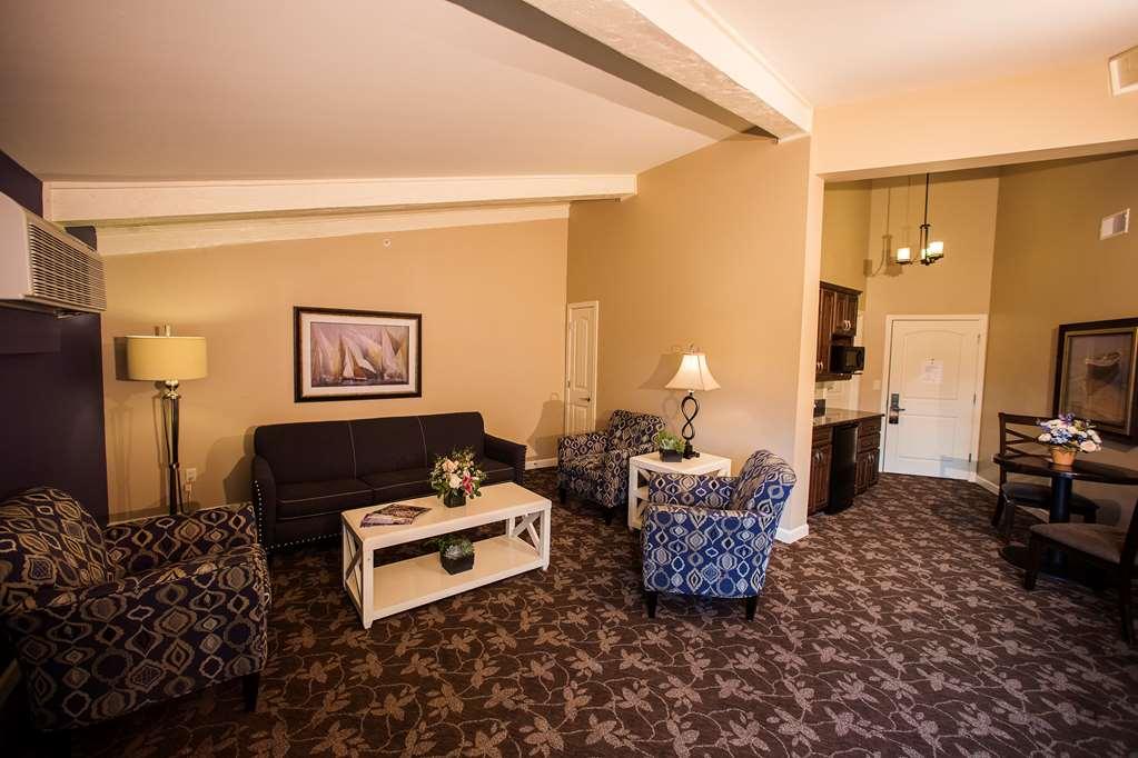 דלבן Lake Lawn Resort חדר תמונה