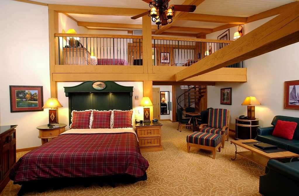 דלבן Lake Lawn Resort חדר תמונה